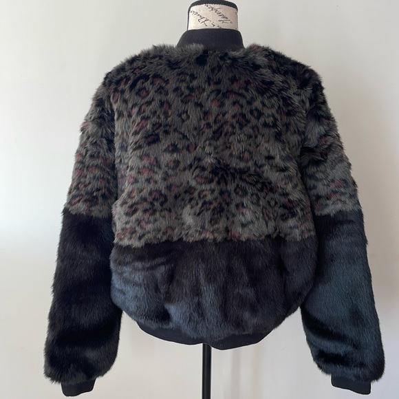 Mahoney Faux Fur Bomber Jacket Aritzia Golden by TNA - size Large - Picture 7 of 16